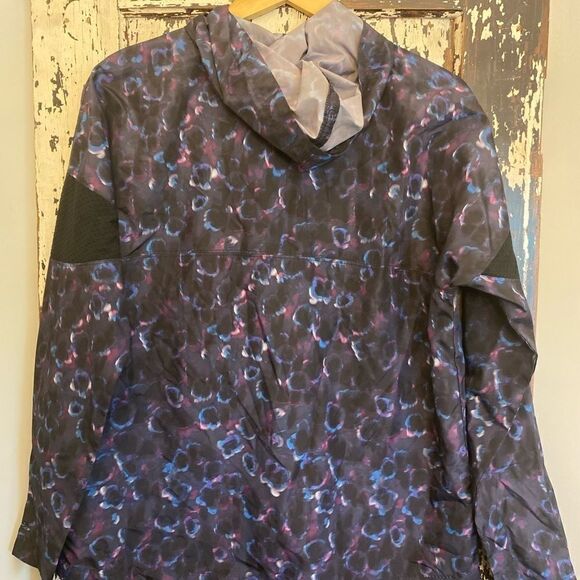 EUC women’s full zip hooded jacket. Size M. - Picture 2 of 6